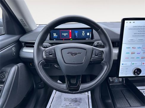 Used 2021 Ford Mustang Mach-E Select image 12