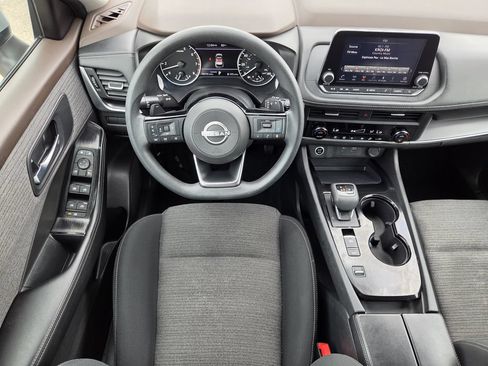 Used 2023 Nissan Rogue SV FWD image 13