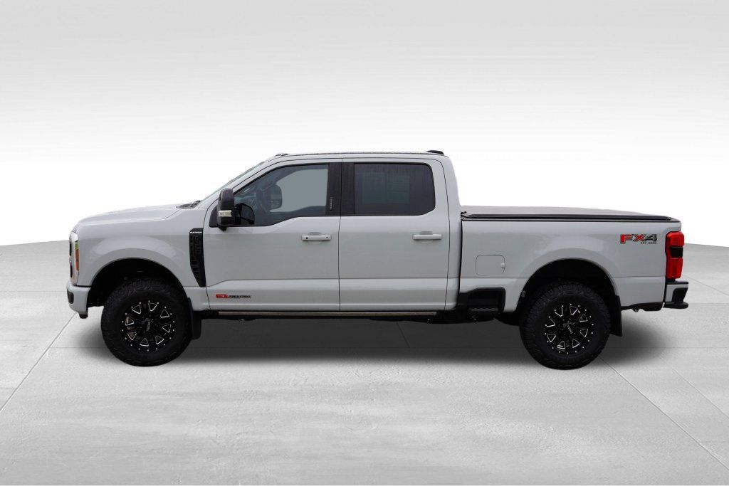 Certified 2026 Ford F350 Platinum AWD/4WD image 9