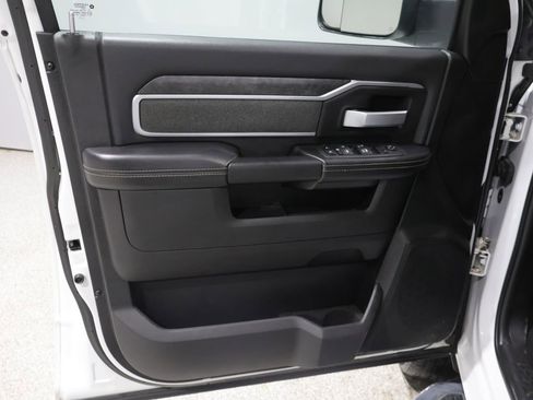 Used 2022 RAM 3500 Big Horn w/ Level A Equipment Group AWD/4WD image 13