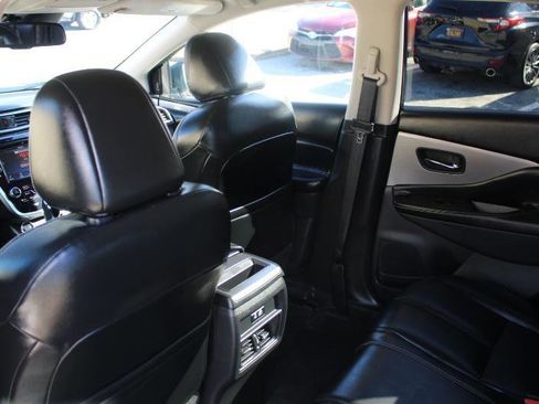 Used 2023 Nissan Murano SV AWD/4WD image 11