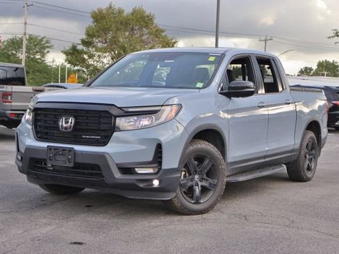 Used 2022 Honda Ridgeline Black Edition image 2