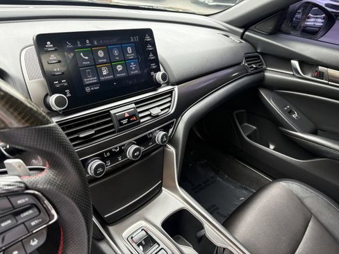Used 2019 Honda Accord Sport image 26