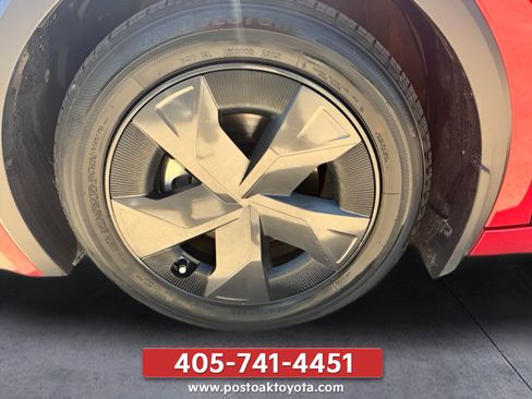 Used 2026 Toyota Prius LE FWD image 12