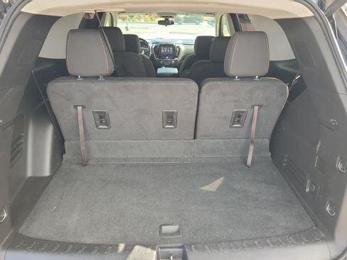 Used 2019 Chevrolet Traverse LT FWD image 27
