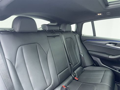 Used 2025 BMW X4 xDrive30i image 50