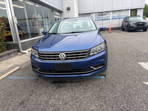 Used 2017 Volkswagen Passat 1.8T SE FWD image 4