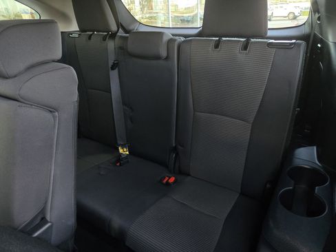 Certified 2024 Toyota Highlander LE image 12