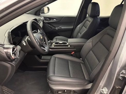 Used 2025 Chevrolet Equinox LT w/ Convenience Package II AWD/4WD image 18