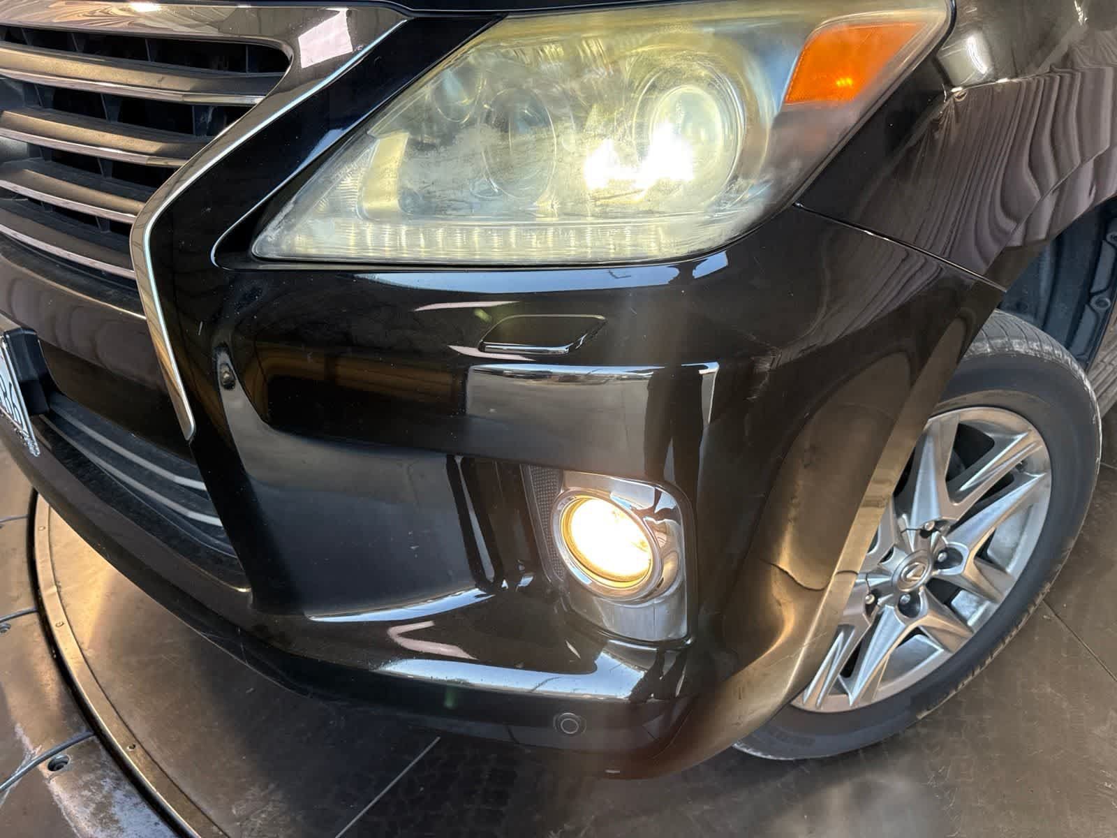 Used 2013 Lexus LX 570 4WD w/ Luxury Pkg w/Pre-crash image 9