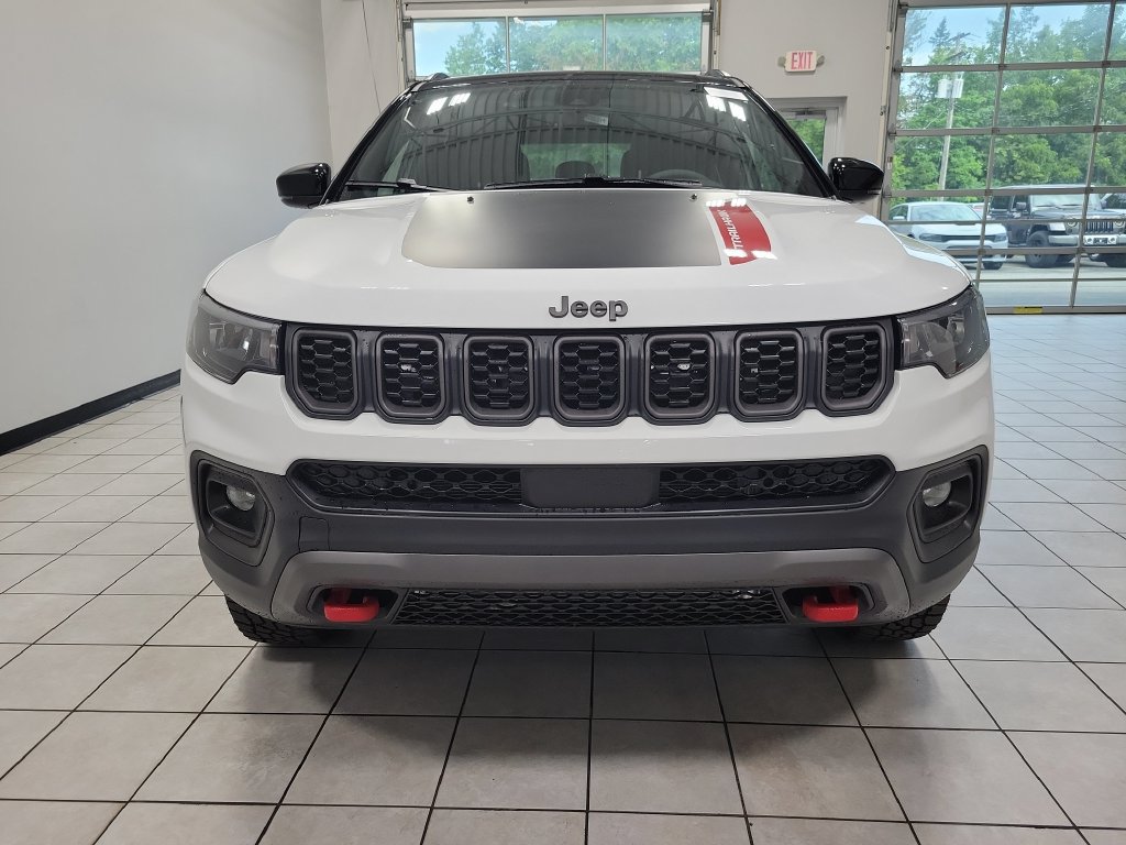 New 2026 Jeep Compass Trailhawk w/ Sun, Sound & Navigation Group AWD/4WD image 2