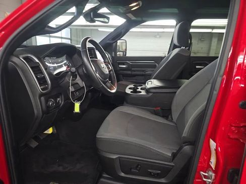 Used 2024 RAM 2500 Big Horn w/ Bed Utility Group image 7