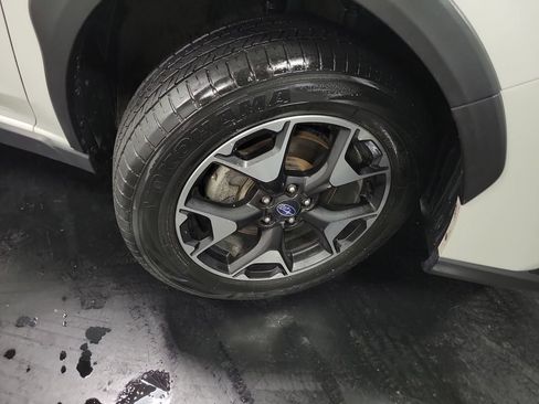 Used 2019 Subaru Crosstrek 2.0i Premium AWD/4WD image 10