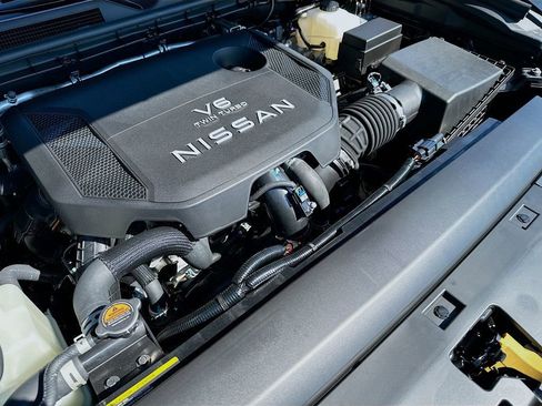 New 2026 Nissan Armada SL w/ Captain's Chari Seat Package image 33