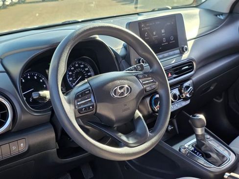 Used 2023 Hyundai Kona SEL image 13