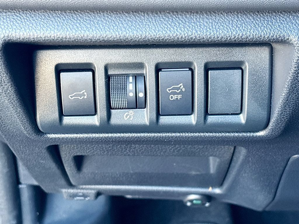 Used 2024 Subaru Outback Touring XT AWD/4WD image 10