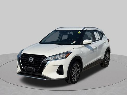 Used 2023 Nissan Kicks SV FWD image 11