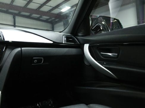 Used 2017 BMW 340i xDrive Sedan image 37