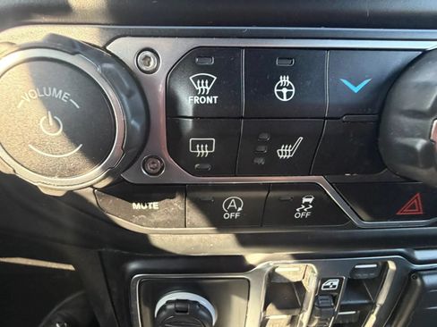 Used 2022 Jeep Wrangler Unlimited Sport AWD/4WD image 27