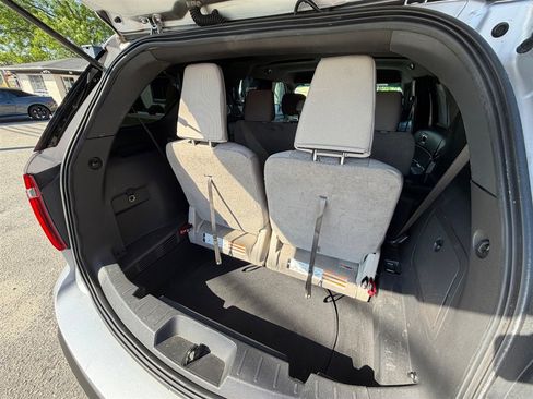 Used 2013 Ford Explorer FWD image 18
