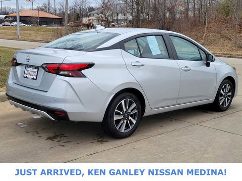 Certified 2025 Nissan Versa SV image 3