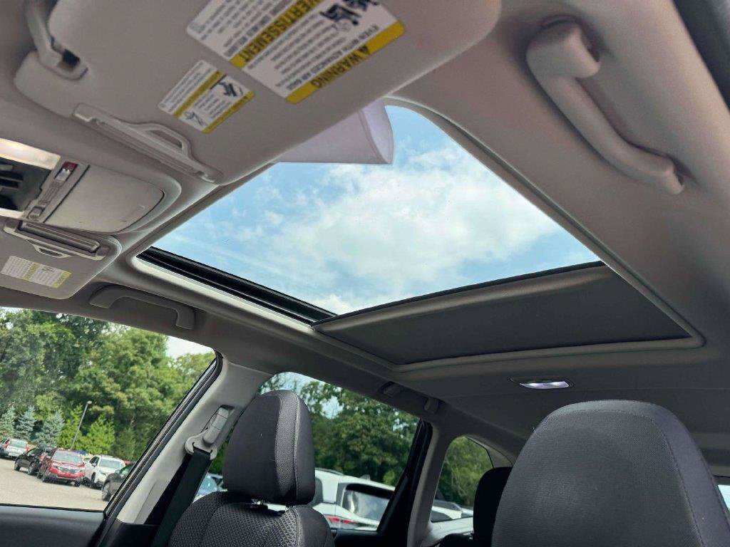 Used 2023 Subaru Forester Premium AWD/4WD image 24