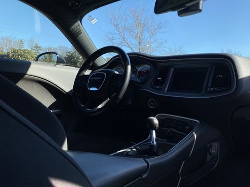 Used 2019 Dodge Challenger R/T image 6