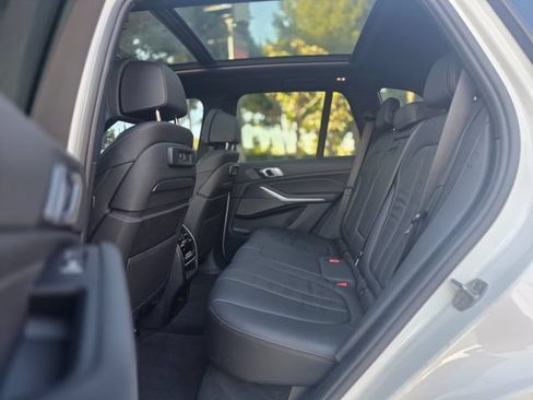 Used 2020 BMW X5 M50i w/ Parking Assistance Package AWD/4WD image 43