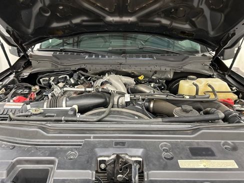 Used 2022 Ford F350 Limited image 32