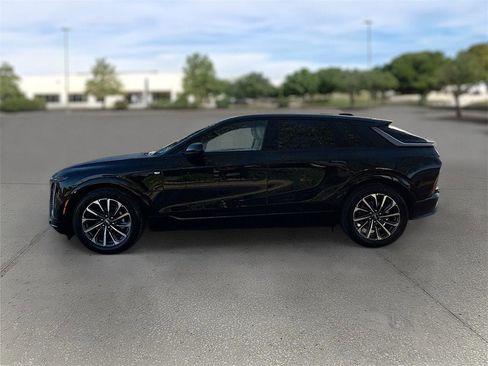 New 2026 Cadillac Lyriq Premium Sport image 4