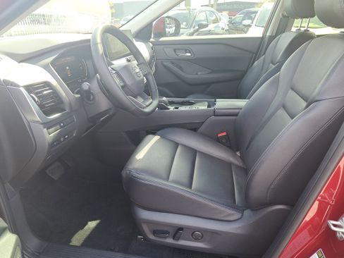 Certified 2025 Nissan Rogue SL image 19