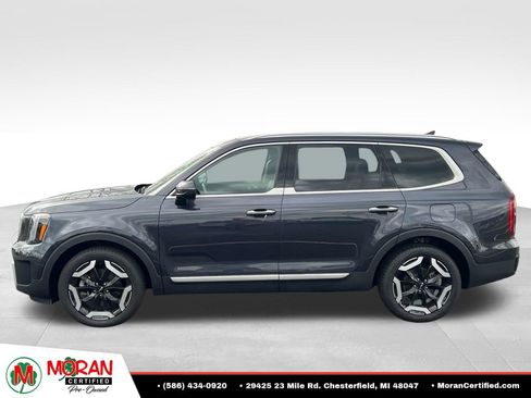 Used 2025 Kia Telluride S AWD/4WD image 2