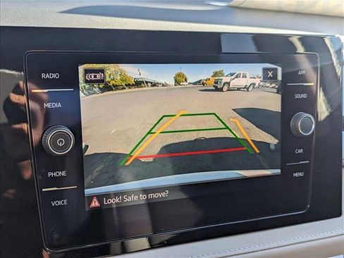 New 2025 Volkswagen Taos SE image 13