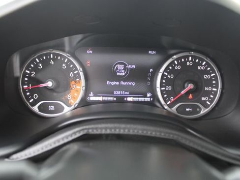 Used 2017 Jeep Renegade Altitude image 22