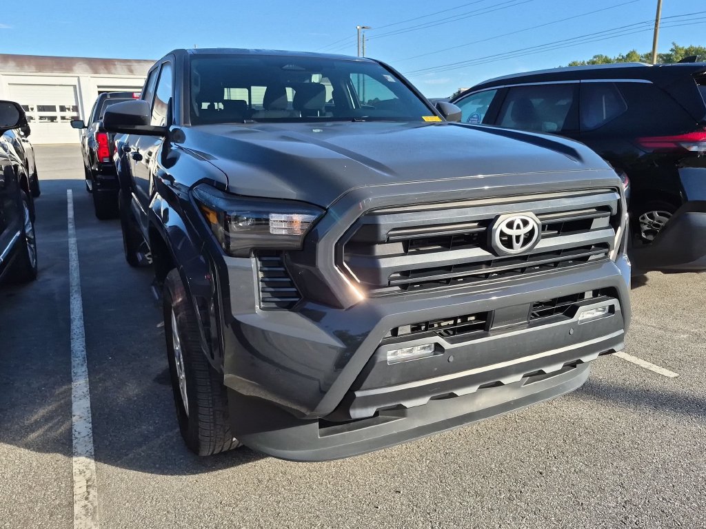Used 2024 Toyota Tacoma SR5 AWD/4WD image 15