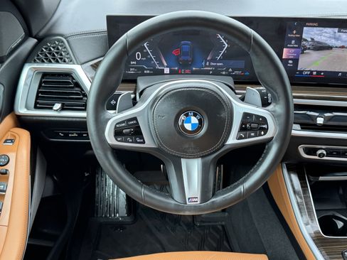 Used 2025 BMW X5 sDrive40i w/ M Sport Package RWD image 15