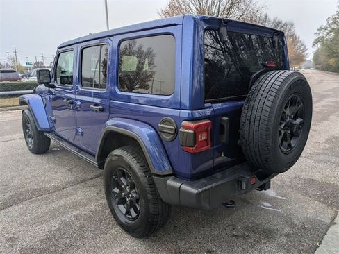 Used 2019 Jeep Wrangler Unlimited Sahara w/ Quick Order Package 24M Moab image 3