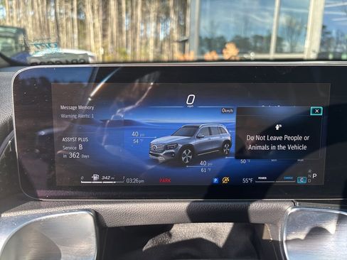 Used 2024 Mercedes-Benz GLB 250 GLB 250 image 39