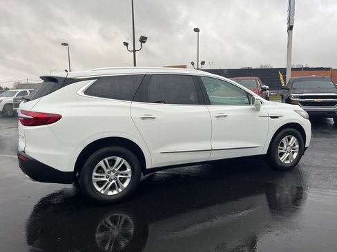 Used 2019 Buick Enclave Essence image 6