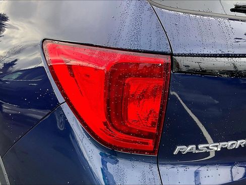 Used 2025 Honda Passport EX-L image 29