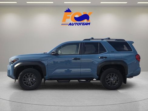 New 2026 Toyota 4Runner SR5 image 2