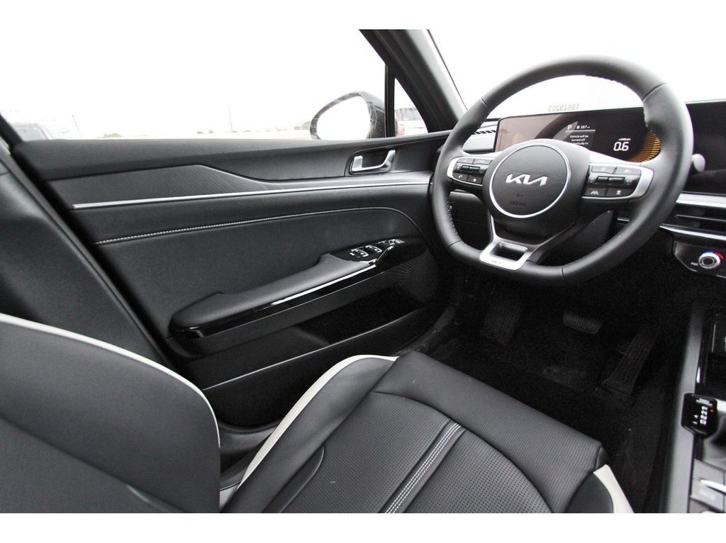 New 2026 Kia K5 GT-Line FWD image 9