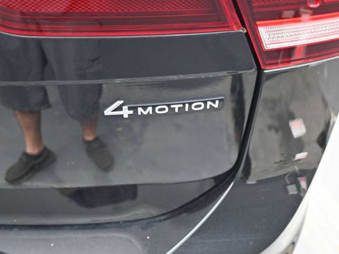 Used 2022 Volkswagen Tiguan SE R-Line AWD/4WD image 30