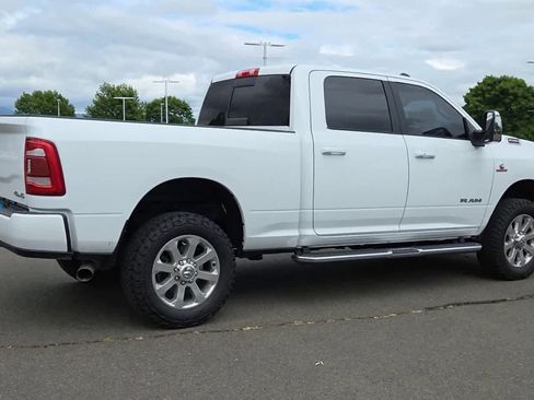 Used 2023 RAM 2500 Laramie AWD/4WD image 8