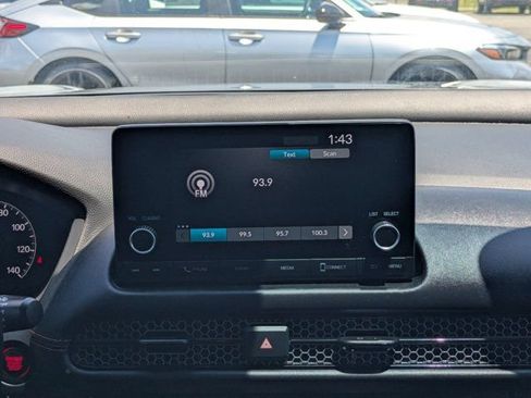 Used 2025 Honda HR-V Sport image 17
