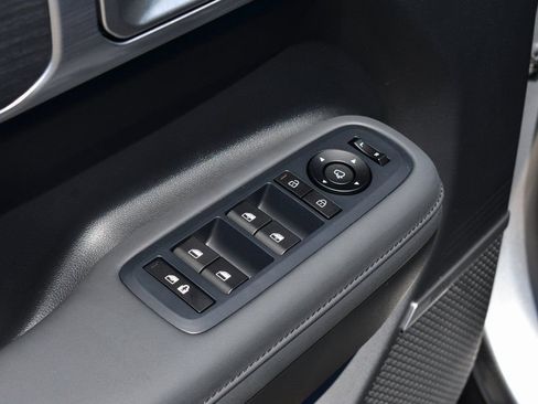 New 2025 Hyundai Santa Fe Limited FWD image 15