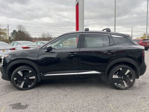 New 2026 Nissan Kicks SR w/ Cold Weather Package AWD/4WD image 4