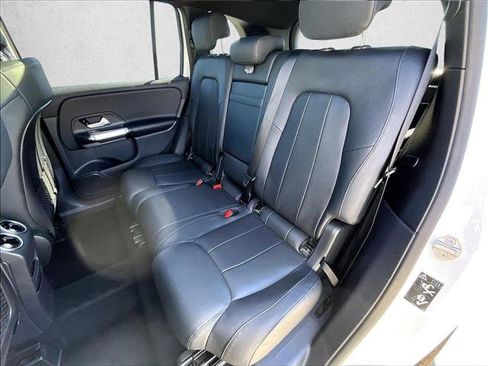 Used 2023 Mercedes-Benz GLB 250 image 25