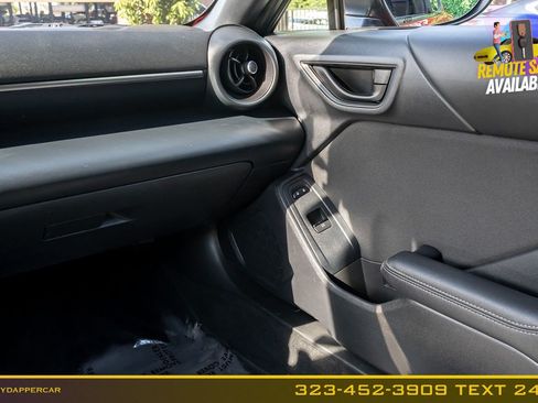 Used 2022 Toyota GR86 RWD image 18