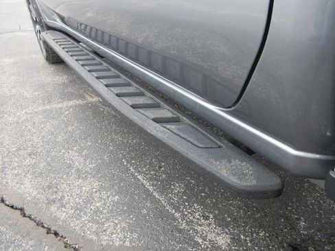 Certified 2023 GMC Sierra 1500 AT4 w/ AT4 Premium Package image 15